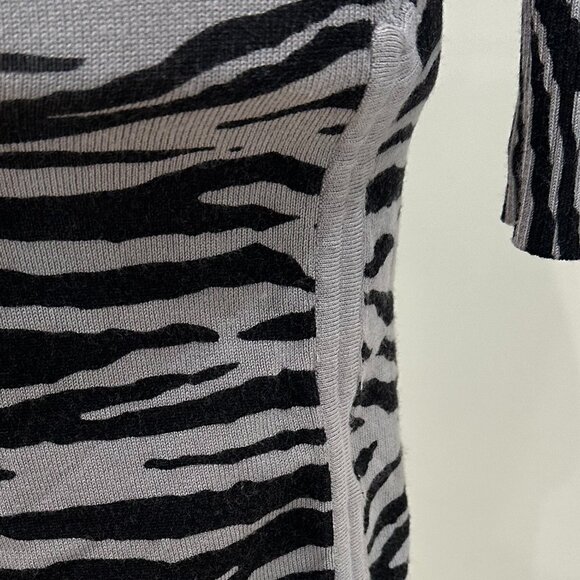 Guess Zebra Dress - Picture 7 of 13